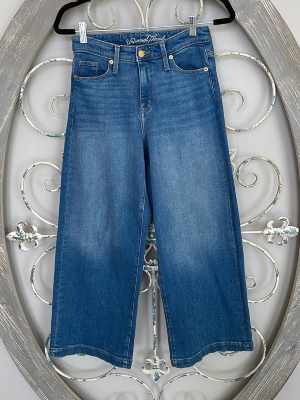 Universal Thread Wide Leg Cropped Jeans - Medium Blue Denim